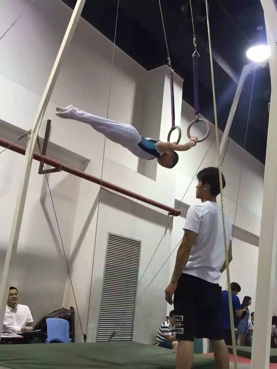 高压比赛：压力下运动员的精彩表现的简单介绍